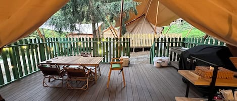 Standard Tent | Garden view