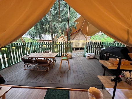 Standard Tent | Garden view