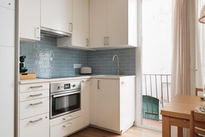 Fridge, microwave, oven, coffee/tea maker - Centric house with parking (Tossa de Mar)