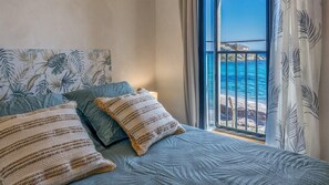 2 chambres, fer et planche à repasser, Wi-Fi, draps fournis