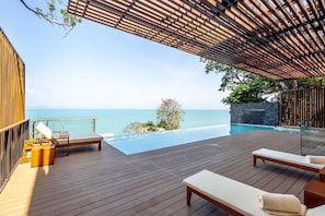 Terrace/patio - Sinae Residence (Ratsada)