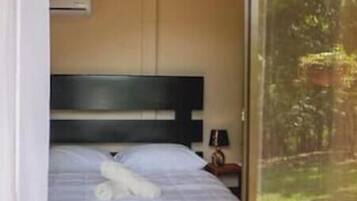 2 habitaciones, cuna de viaje, wifi gratis y ropa de cama