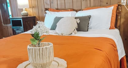 Calm, stylish space. Across the street from the park. Perfect little getaway.