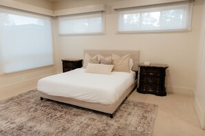 4 soverom, strykejern/-brett, wi-fi og sengetøy