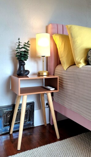 1 bedroom, iron/ironing board, free WiFi, bed sheets - Valley View Urban Nest with a Deck (Spokane)