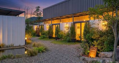 Gyeongju Planb pet Pension