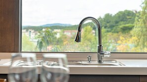 Basic Room, 1 Bedroom (madongga) | 1 bedroom, free WiFi - Gyeongju Planb pet Pension (Gyeongju)