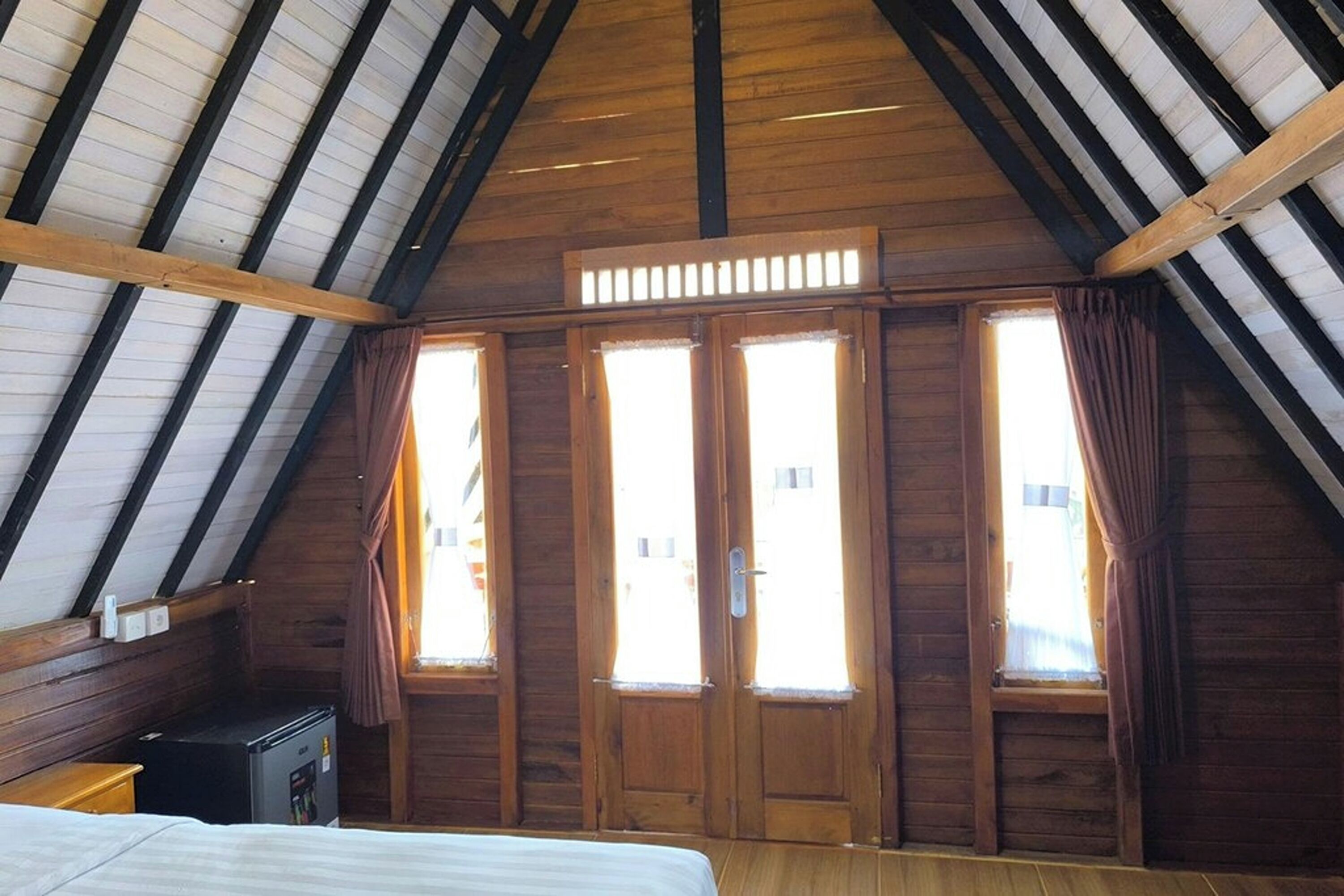 Standard Room | Pemandangan dari bilik