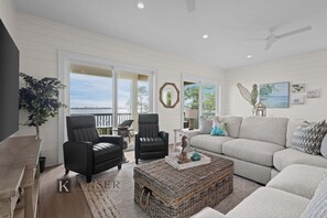 Smart TV - 4-Bedroom Vacation Rental with Private Pool and Pier on Little Lagoon (Gulf Shores)
