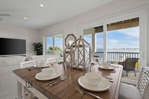 Dining - 4-Bedroom Vacation Rental with Private Pool and Pier on Little Lagoon (Gulf Shores)
