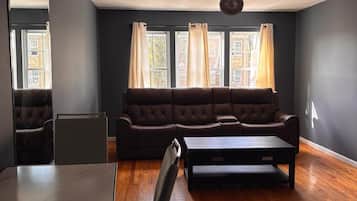 Shared Dormitory | Living area | Flat-screen TV