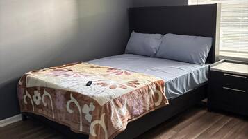 Dormitório compartilhado | Ferros/tábuas de passar roupa