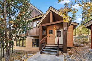 Exterior detail - Bright Keystone Getaway w/ Loft, Near Ski Lifts (Keystone)