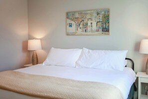 2 bedrooms, iron/ironing board, WiFi, bed sheets