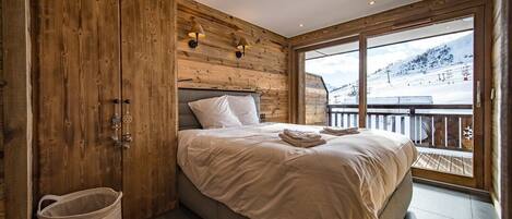 4 makuuhuonetta, ilmainen Wi-Fi