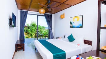 Deluxe Partial Ocean View King