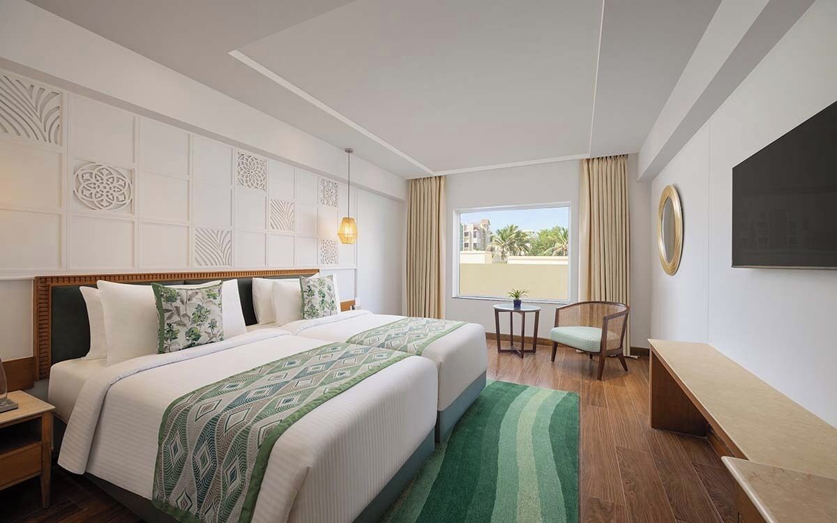 Sábanas de algodón egipcio, ropa de cama de alta calidad y minibar 