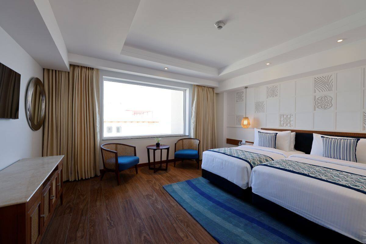 Egyptian cotton sheets, premium bedding, minibar, soundproofing