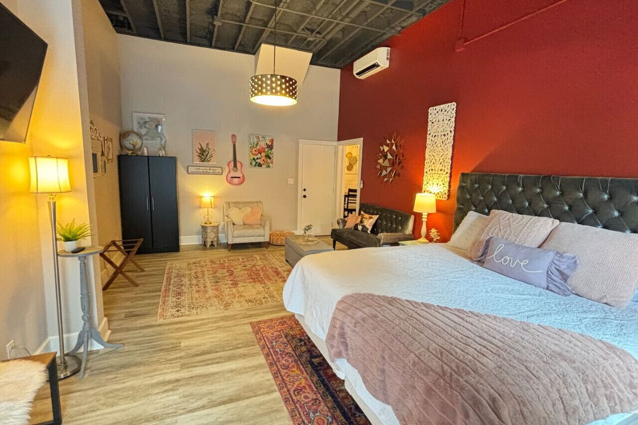 1 habitación, tabla de planchar con plancha, wifi y ropa de cama 