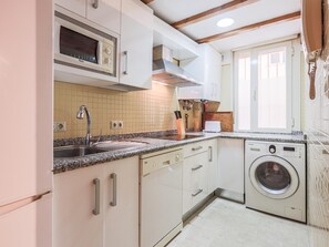 Fridge, microwave, oven, dishwasher - Nice duplex apt 2 bedrooms 2 bathrooms (sevilla)