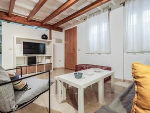 TV - Nice duplex apt 2 bedrooms 2 bathrooms (sevilla)