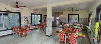 Manas Kanya Beach Resort