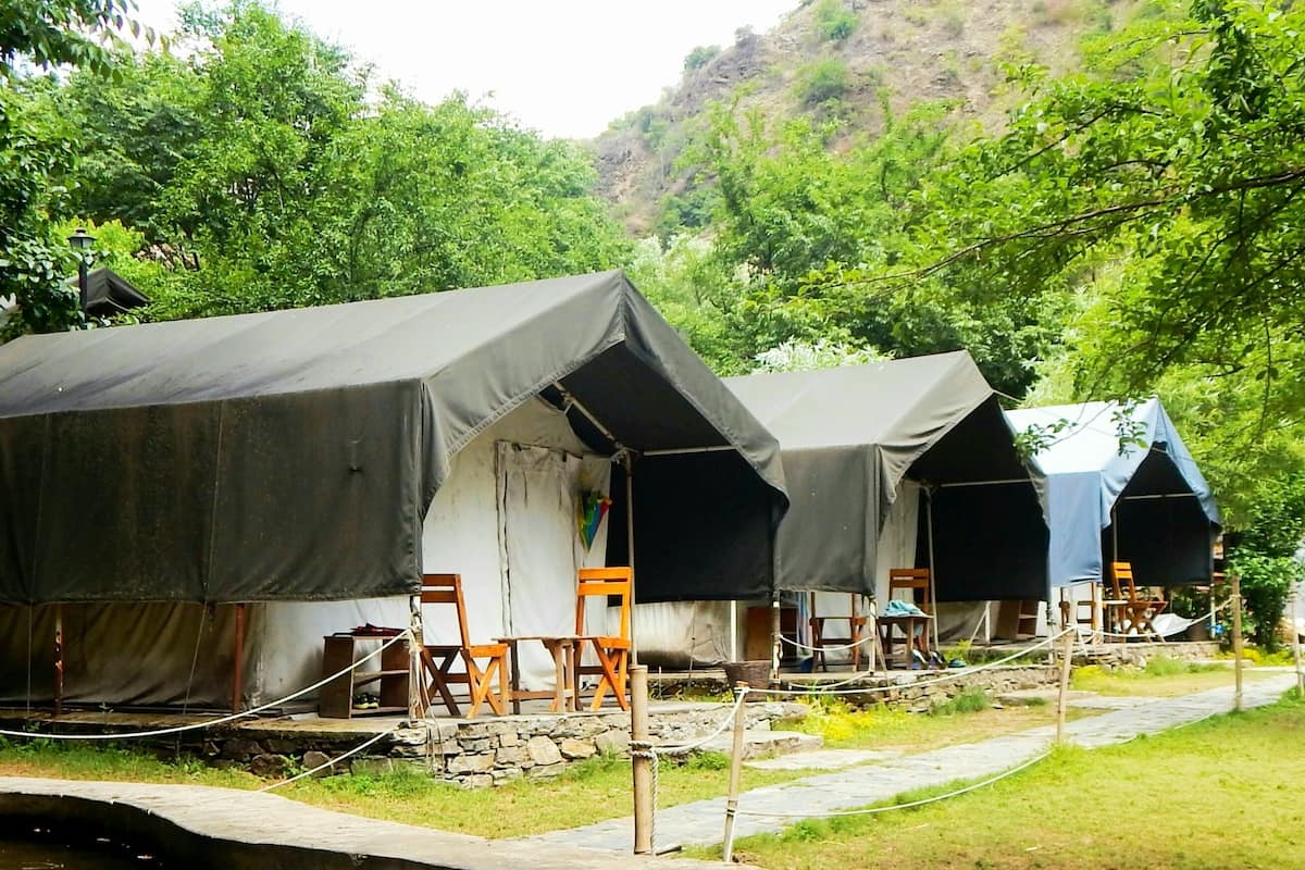 Comfort Tent | 1 bilik tidur, busa memori, ruang kerja komputer riba, cadar katil