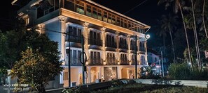 Front of property - HOTEL PEARL MAHE (Mahe)