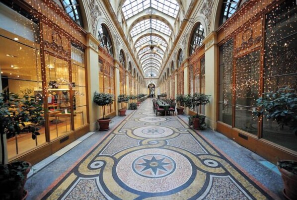 Banquet hall - Prime Location: Paris Highlights on Your Doorstep (Paris)