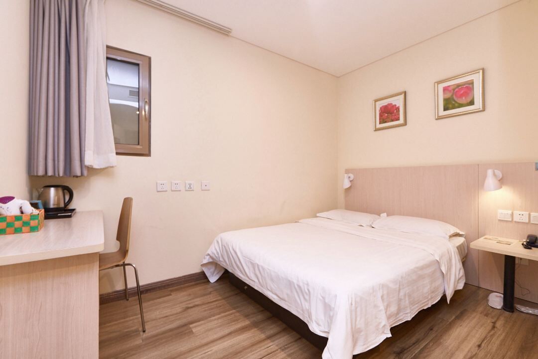 Economy Double Room | Free WiFi