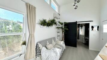 Smart TV, fireplace, offices, computer monitors