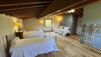 3 Schlafzimmer, Bügeleisen/Bügelbrett, Reisekinderbett, kostenloses WLAN