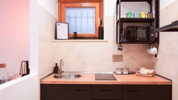 Frigorifero, microonde, forno