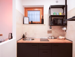 Fridge, microwave, oven