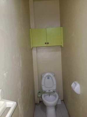 Basic-rum | Badrum | Tofflor