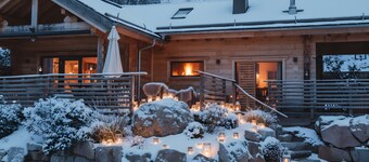 Chalet 'Lieblingsort Thymian' with Mountain Views, Private Terrace and Wi-Fi