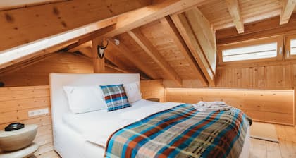 Chalet 'Lieblingsort Thymian' with Mountain Views, Private Terrace and Wi-Fi