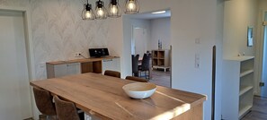 Dining - Apartment 'Ferienwohnung Ebbe' with Shared Garden, Balcony and Wi-Fi (Pellworm)