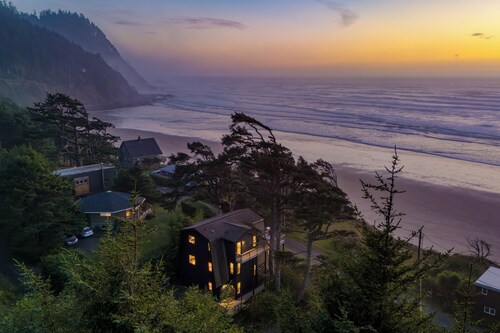 Stunning Ocean Views, Steps to Beach • Tranquil Retreat | Cove Keep by AvantStay