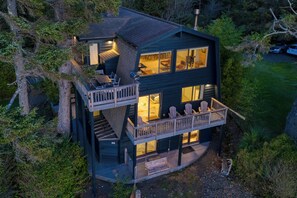 Exterior - Stunning Ocean Views, Steps to Beach • Tranquil Retreat | Cove Keep by AvantStay (Arch Cape)