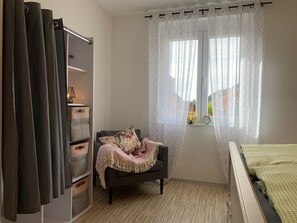 1 bedroom, iron/ironing board, free WiFi, bed sheets - Apartment 'Bee Home' with Mountain View, Private Terrace and Wi-Fi (Schuttertal)
