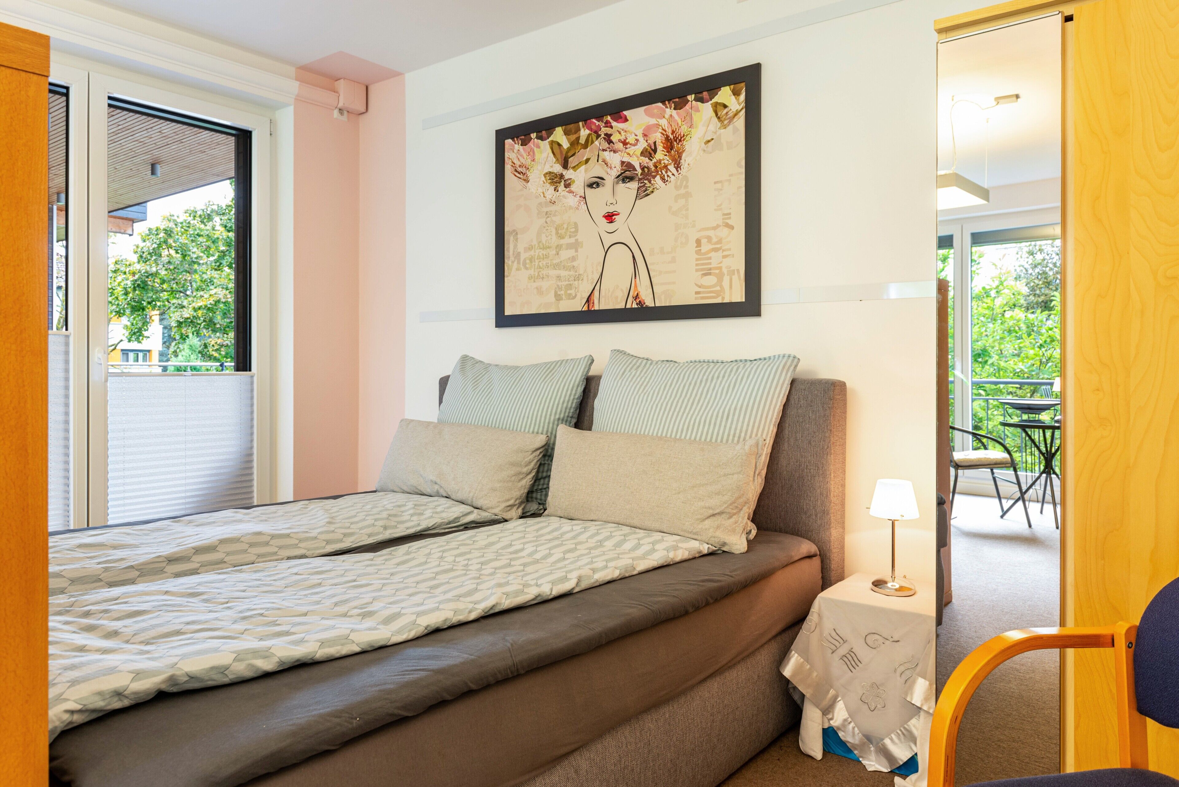 1 slaapkamer, een bureau, een strijkplank/strijkijzer, gratis wifi