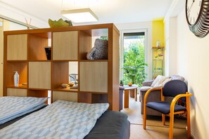 1 bedroom, desk, iron/ironing board, free WiFi