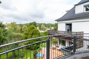 Terrace/patio - Apartment Nest with Balcony in Sigmaringen – Quiet Location, Garden Access, Castle View (Sigmaringen)
