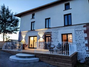 House, Valley View | Terrace/patio - Domaine des Étoiles - Gîtes (Gillonnay)