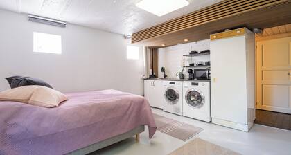 Guest apartment with wooden sauna, free parking