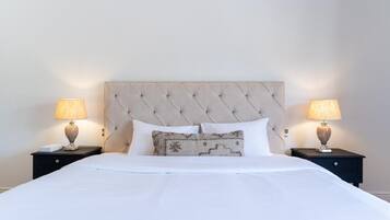 Luxury Villa, Pool View | 9 bedrooms, soundproofing, free WiFi