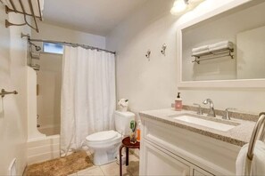 Hair dryer, shampoo - Lovely Loft w/ Views | Walk to Heavenly | Sleeps 4 (Stateline)