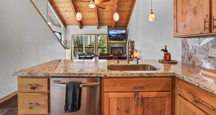 Heavenly Hideaway | 3 King Beds & Views | Sleeps 6