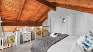 3 bedrooms, desk, iron/ironing board, WiFi